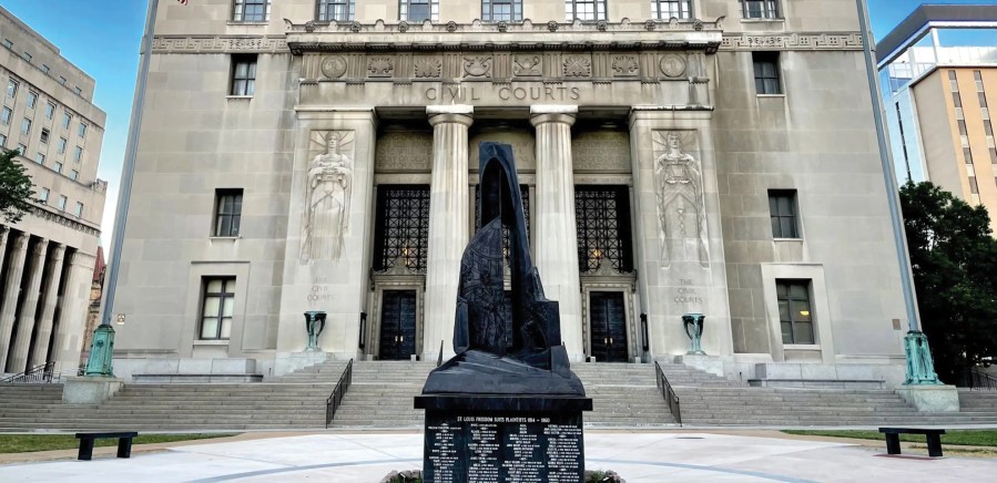 Freedom Suits Memorial Monument in front of the St. Louis Civil Courts Building.