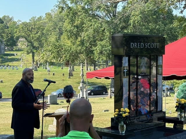 165th Anniversary of the passing of Dred Scott commemorative Calvary Cemetery Monument dedication. Image No. 7